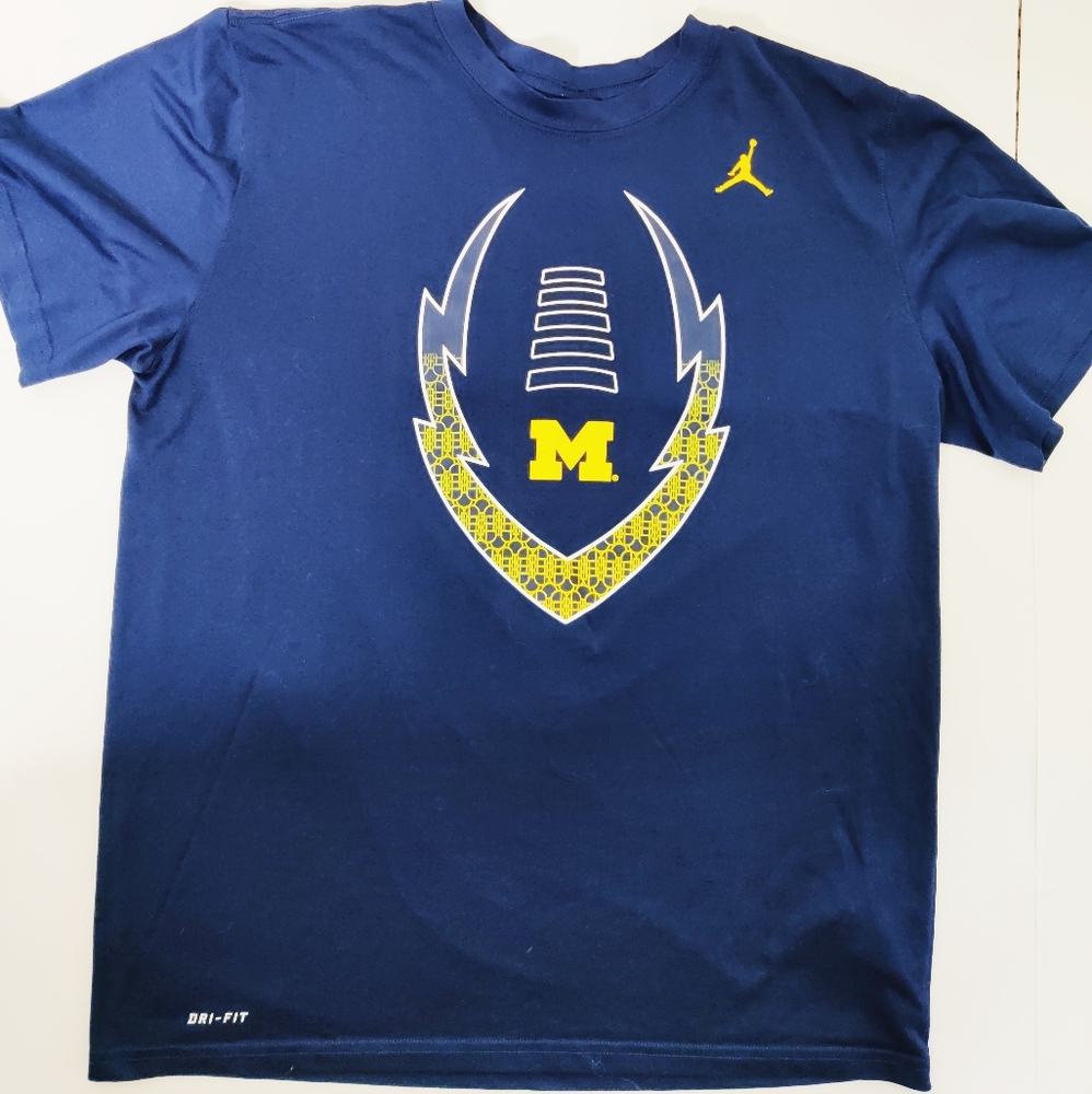 Nike jordan michigan football T